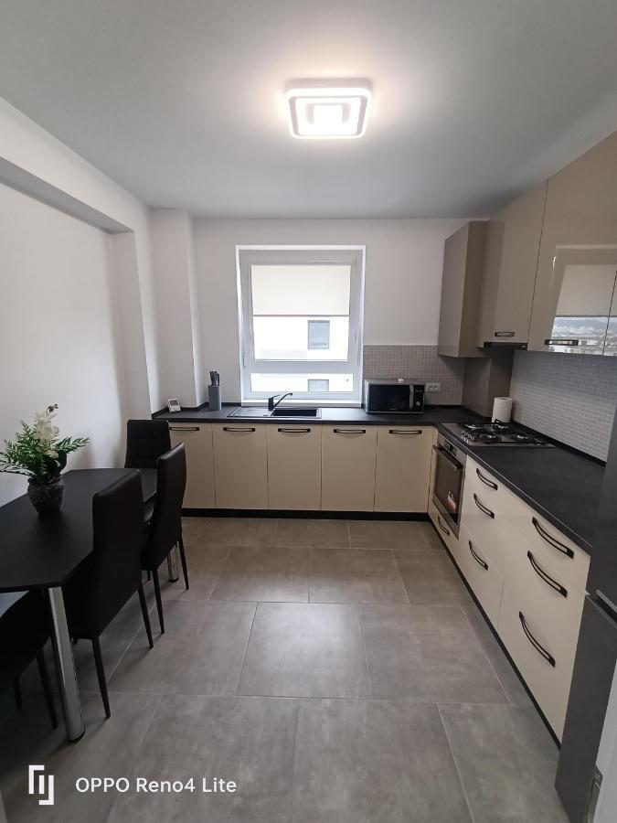 D&N Relax Apartment Brasov Bagian luar foto