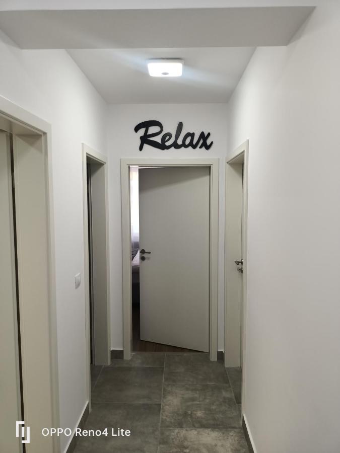 D&N Relax Apartment Brasov Bagian luar foto