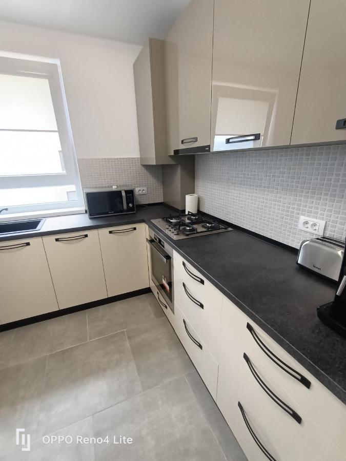 D&N Relax Apartment Brasov Bagian luar foto